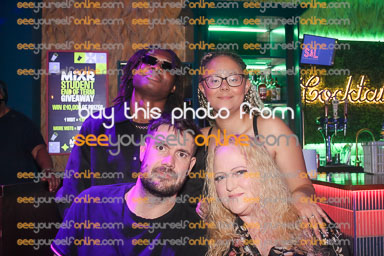 IMG_7489_J.jpg